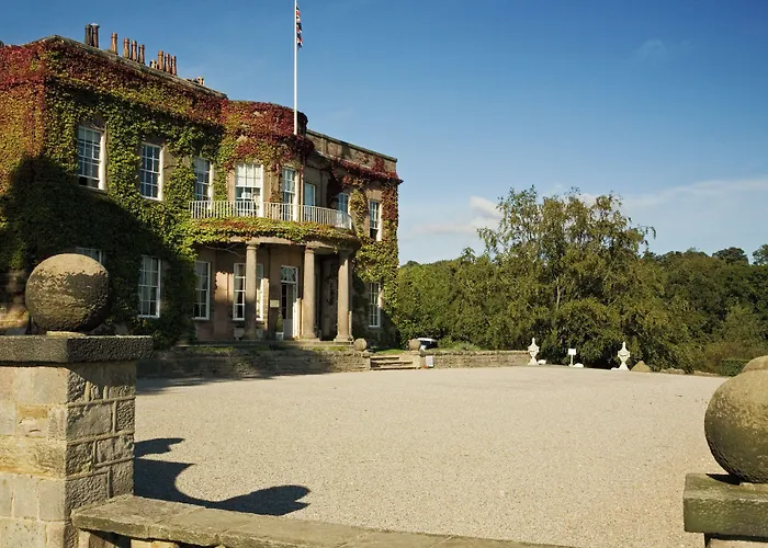 Wood Hall Hotel & Spa